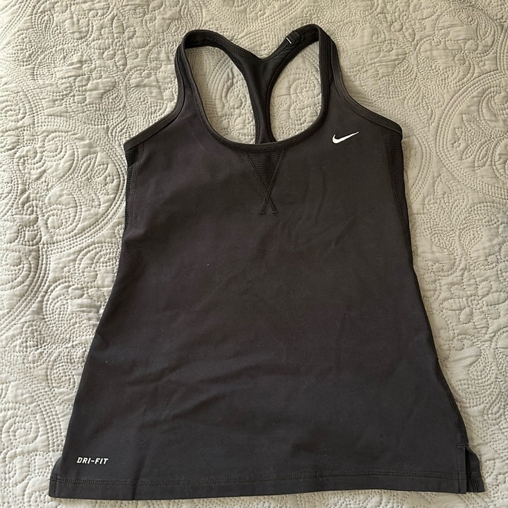 Nike workout tank